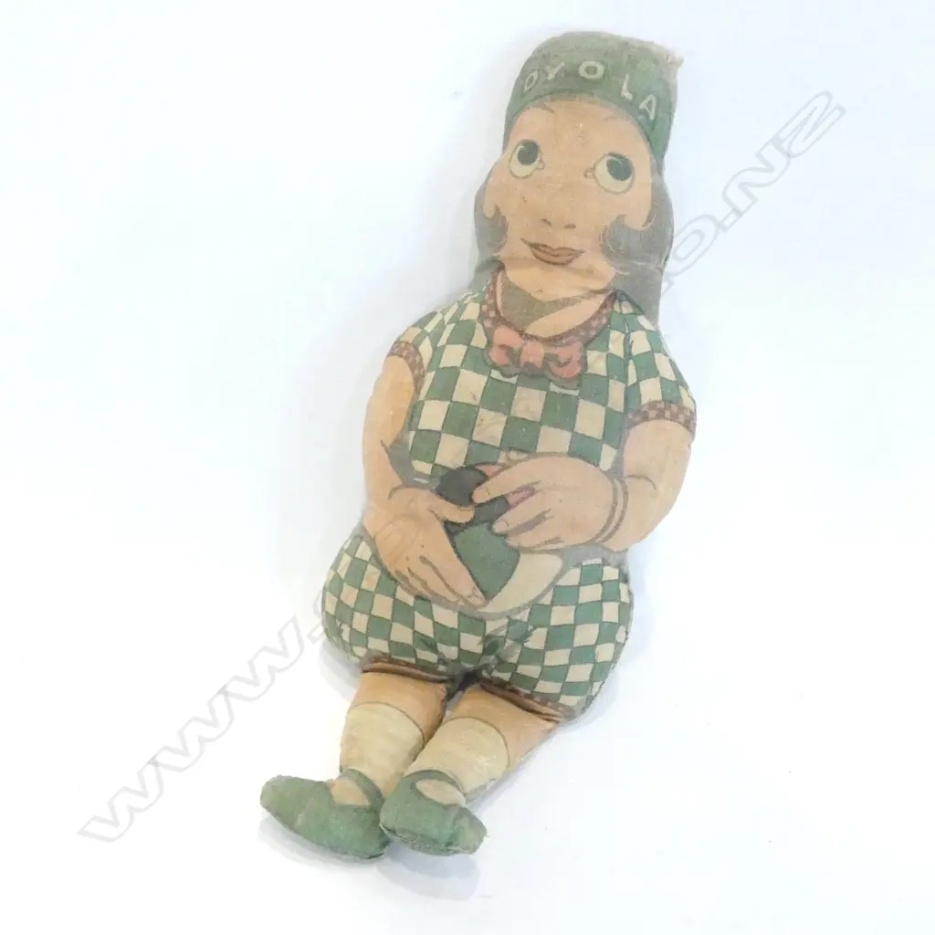 1920'S DYOLA ADVERTISING CLOTH DOLL - GREEN CHECK OUTFIT. H. 310MM Image 1++